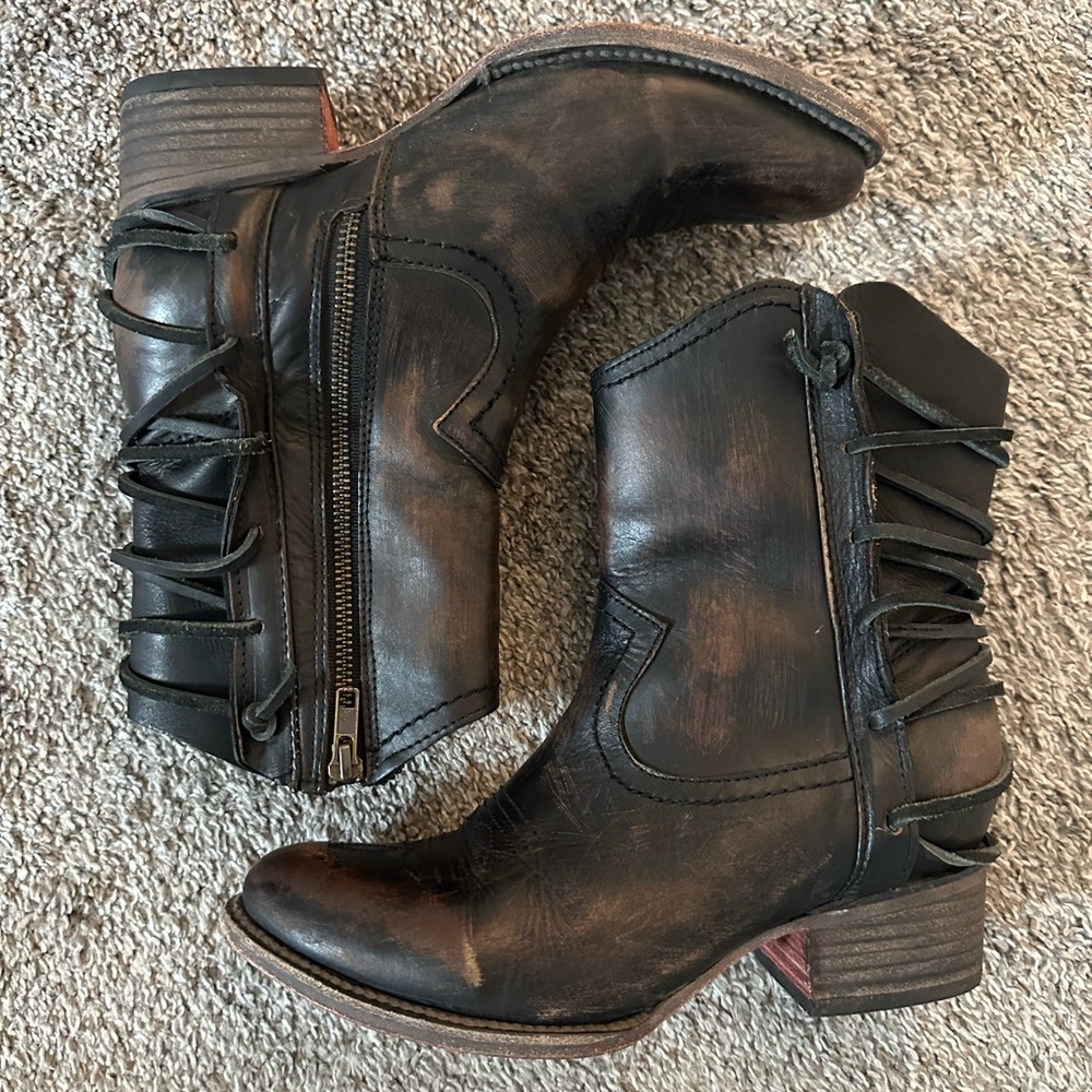 Freebird WADE boots , distressed brown size 8